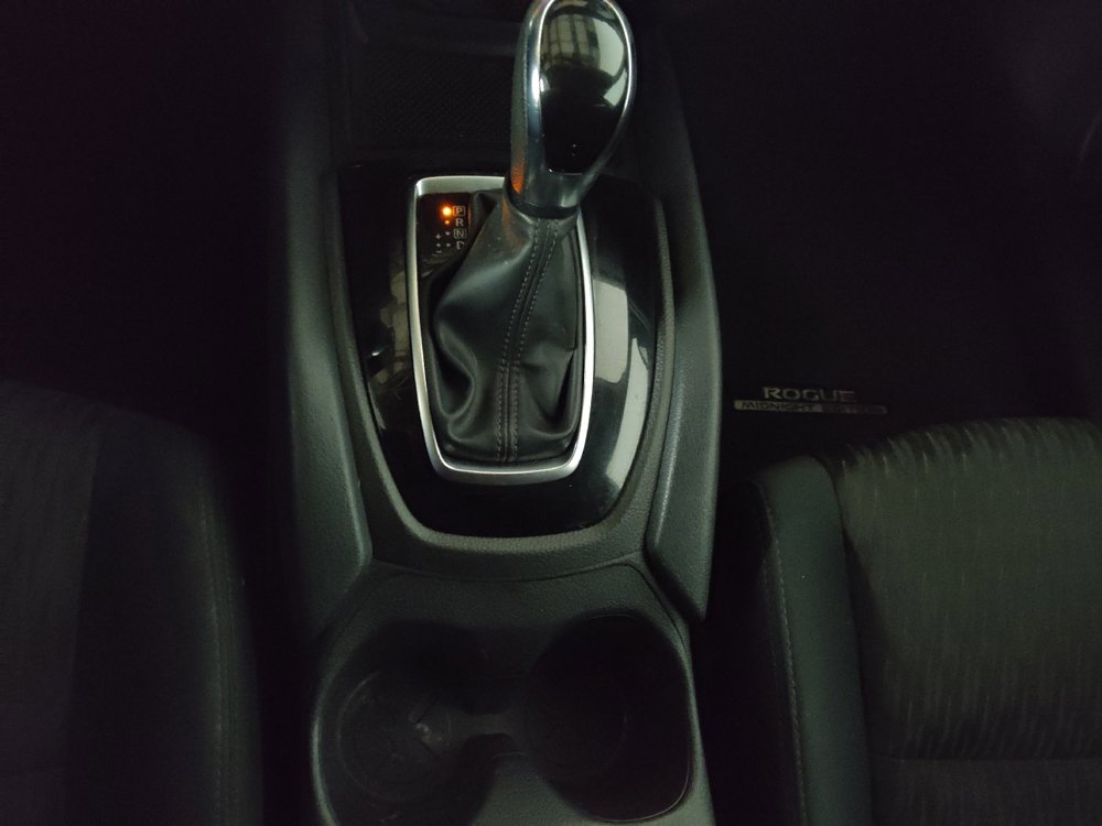 Used 2017 Nissan Rogue SV w/ Midnight Edition image 26