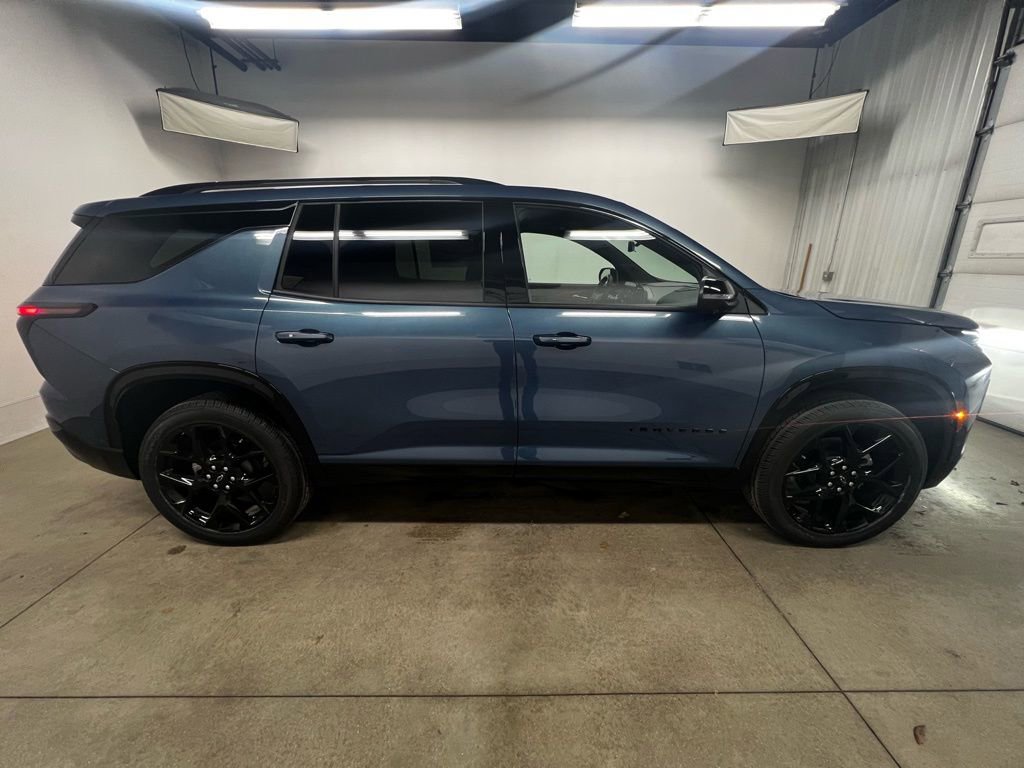 New 2026 Chevrolet Traverse RS w/ LPO, Floor Liner Package image 2