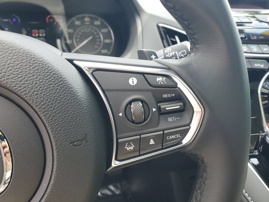 Used 2025 Acura RDX SH-AWD image 26