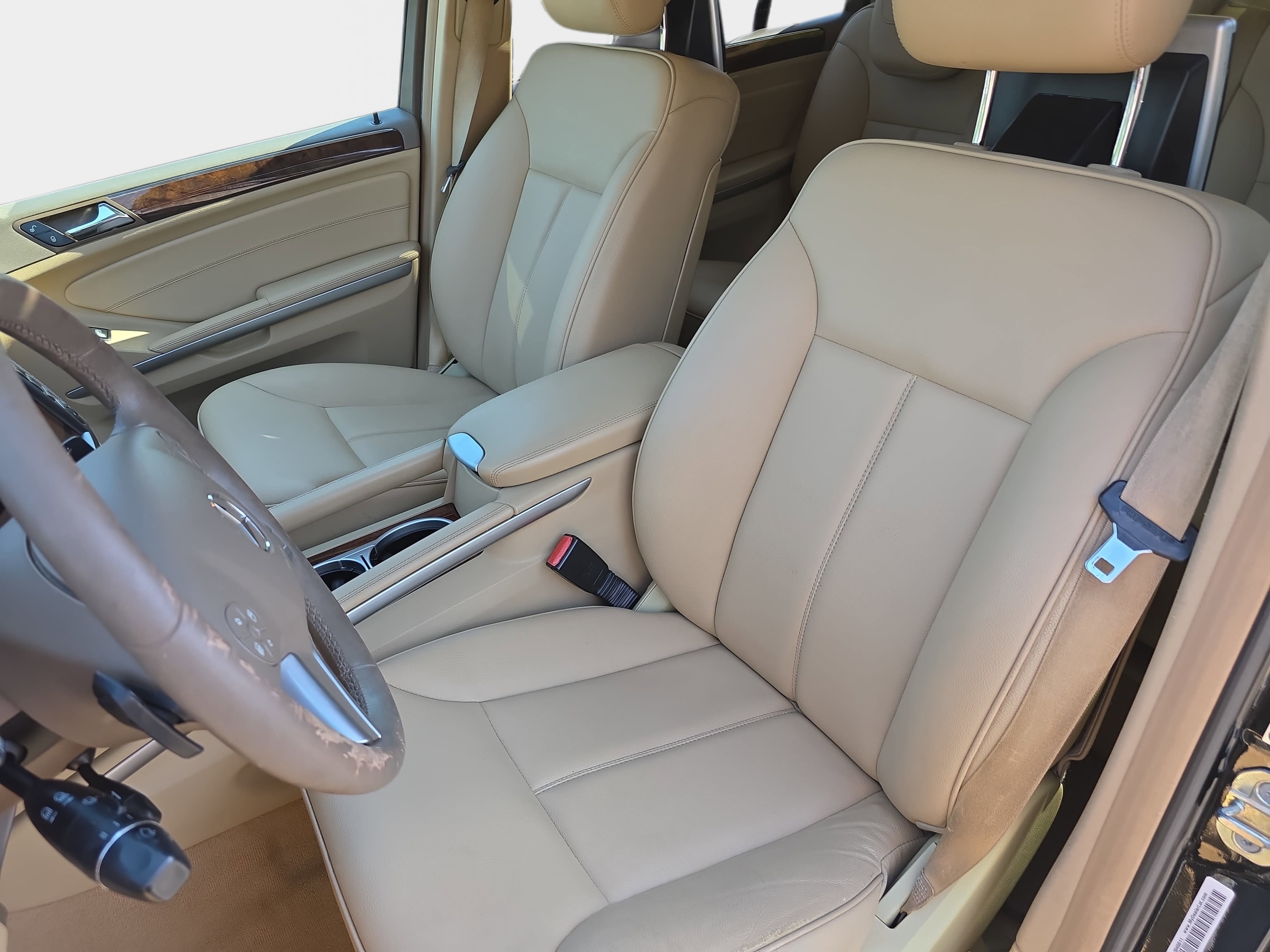 Used 2011 Mercedes-Benz GL 450 4MATIC image 16