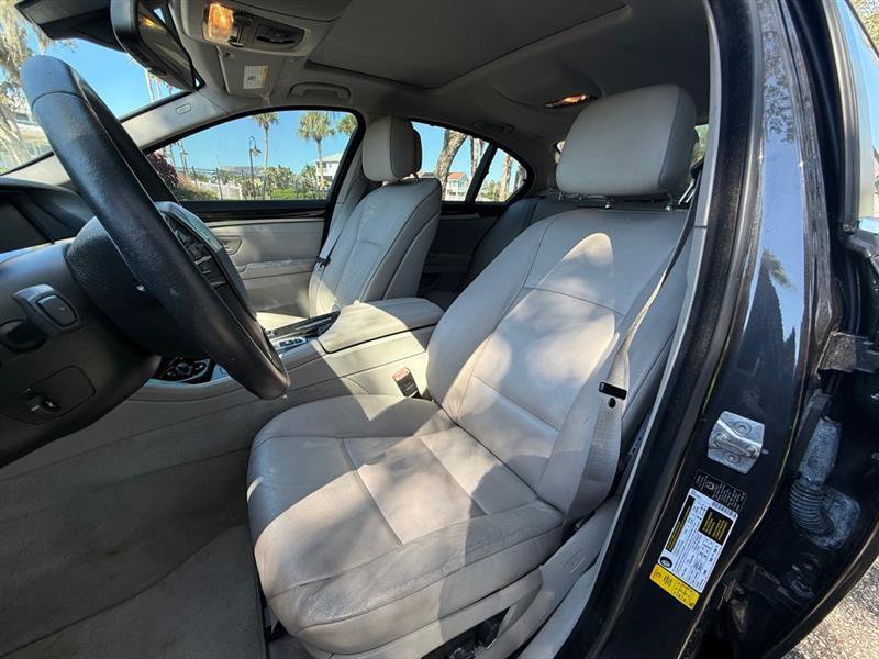 Used 2011 BMW 528i Sedan RWD image 10