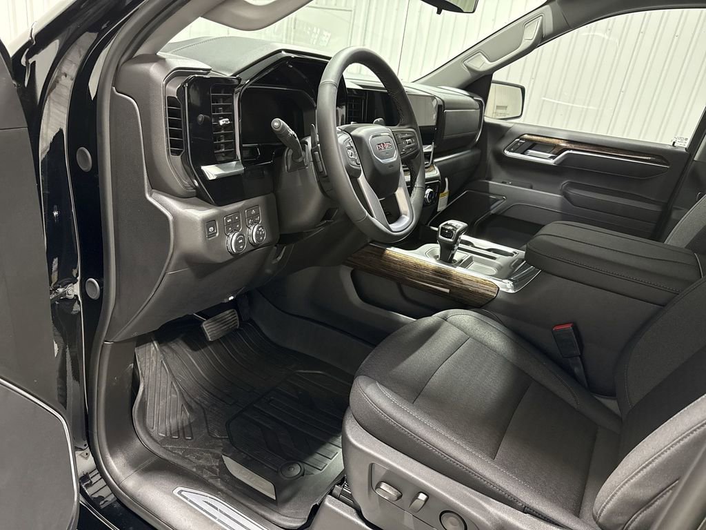 New 2026 GMC Sierra 1500 Elevation image 10