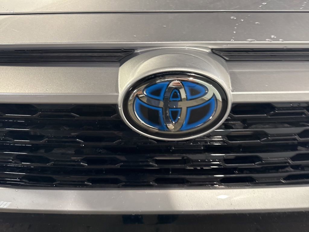 Used 2023 Toyota RAV4 XSE image 4