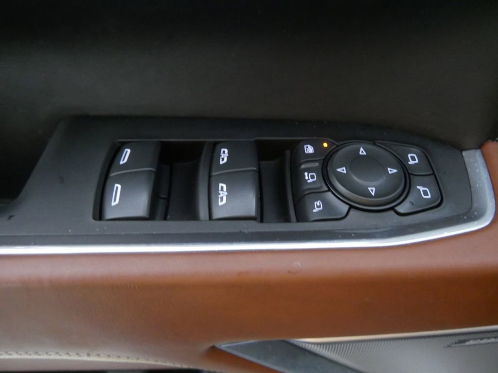 Used 2024 GMC Sierra 3500 Denali Ultimate image 15