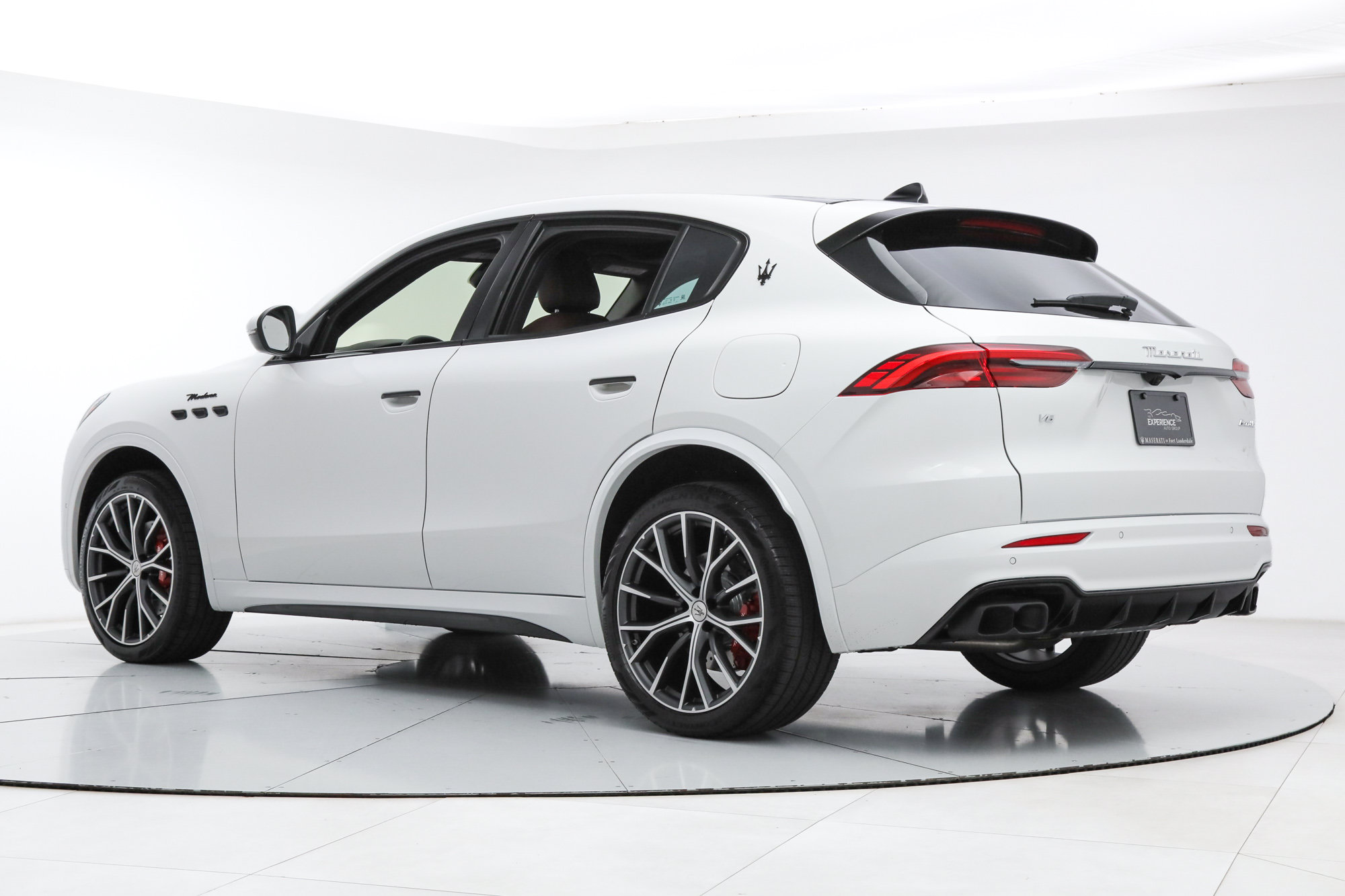 New 2026 Maserati Grecale Modena AWD/4WD image 3