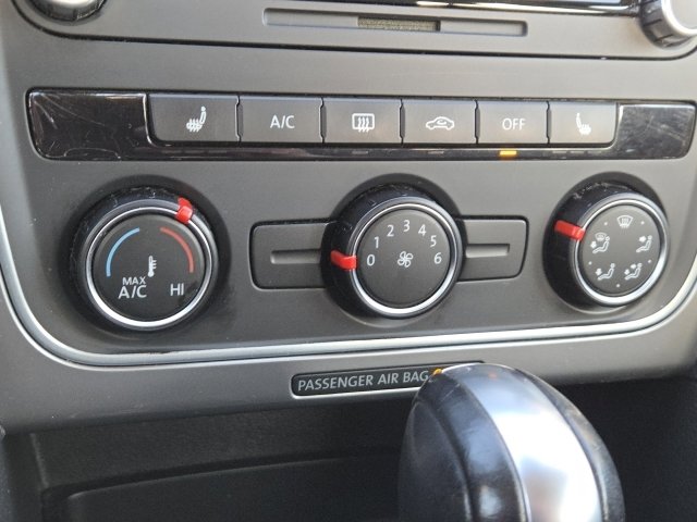 Used 2015 Volkswagen Passat 1.8T Limited Edition image 17