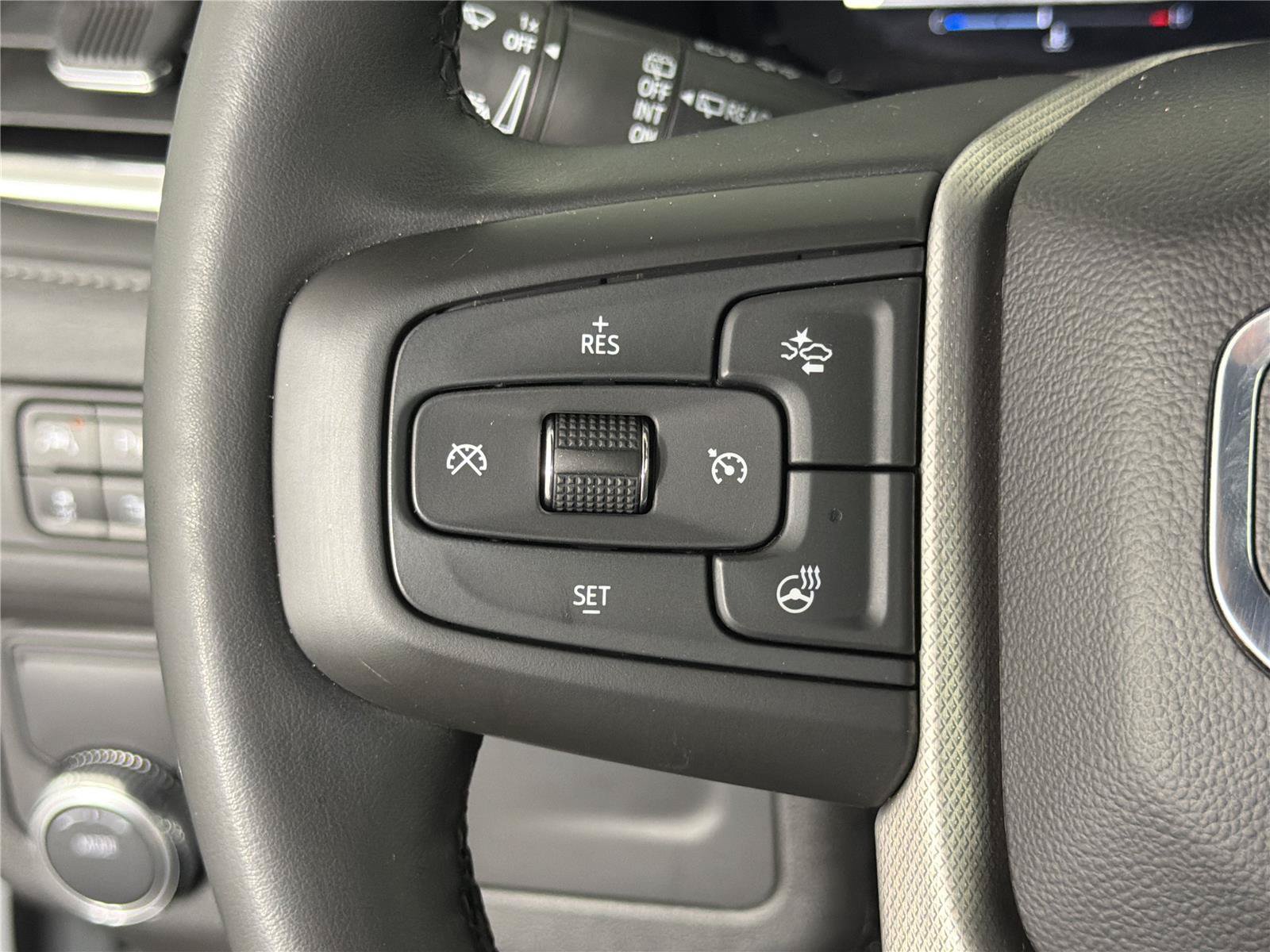 Certified 2024 GMC Yukon XL Denali RWD image 27