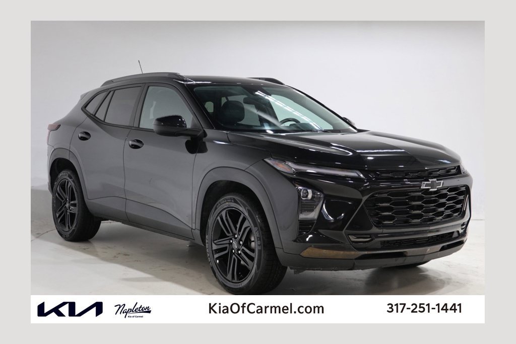 Used 2025 Chevrolet Trax ACTIV w/ Sunroof Package FWD image 1