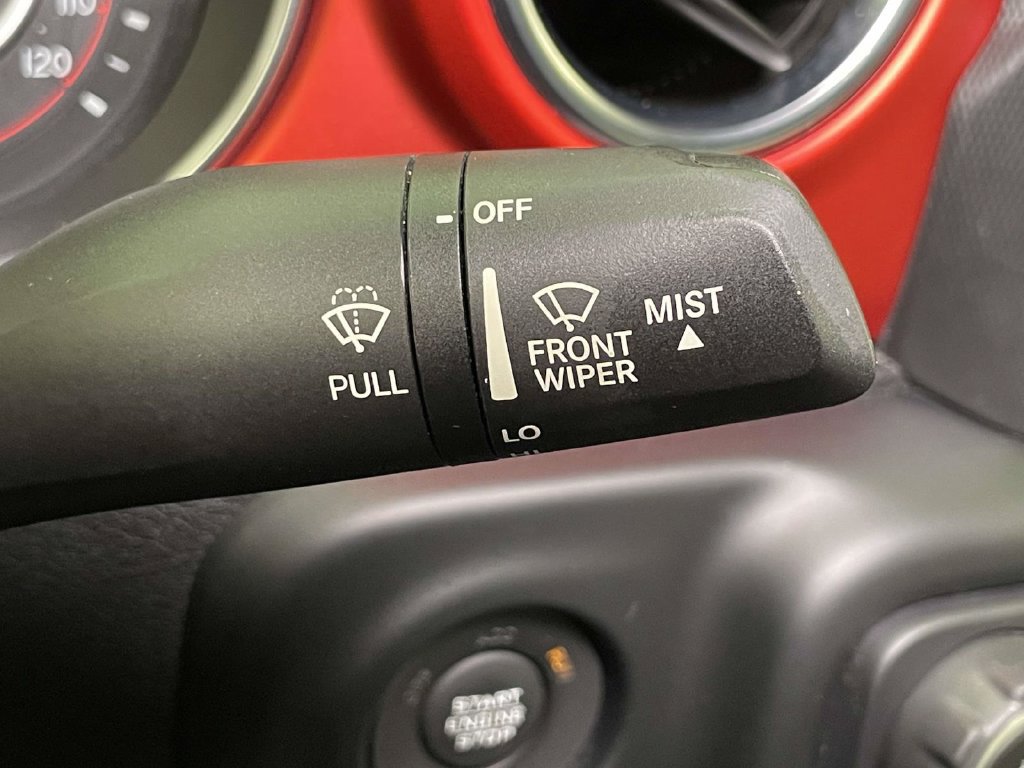 Used 2021 Jeep Gladiator Rubicon AWD/4WD image 36