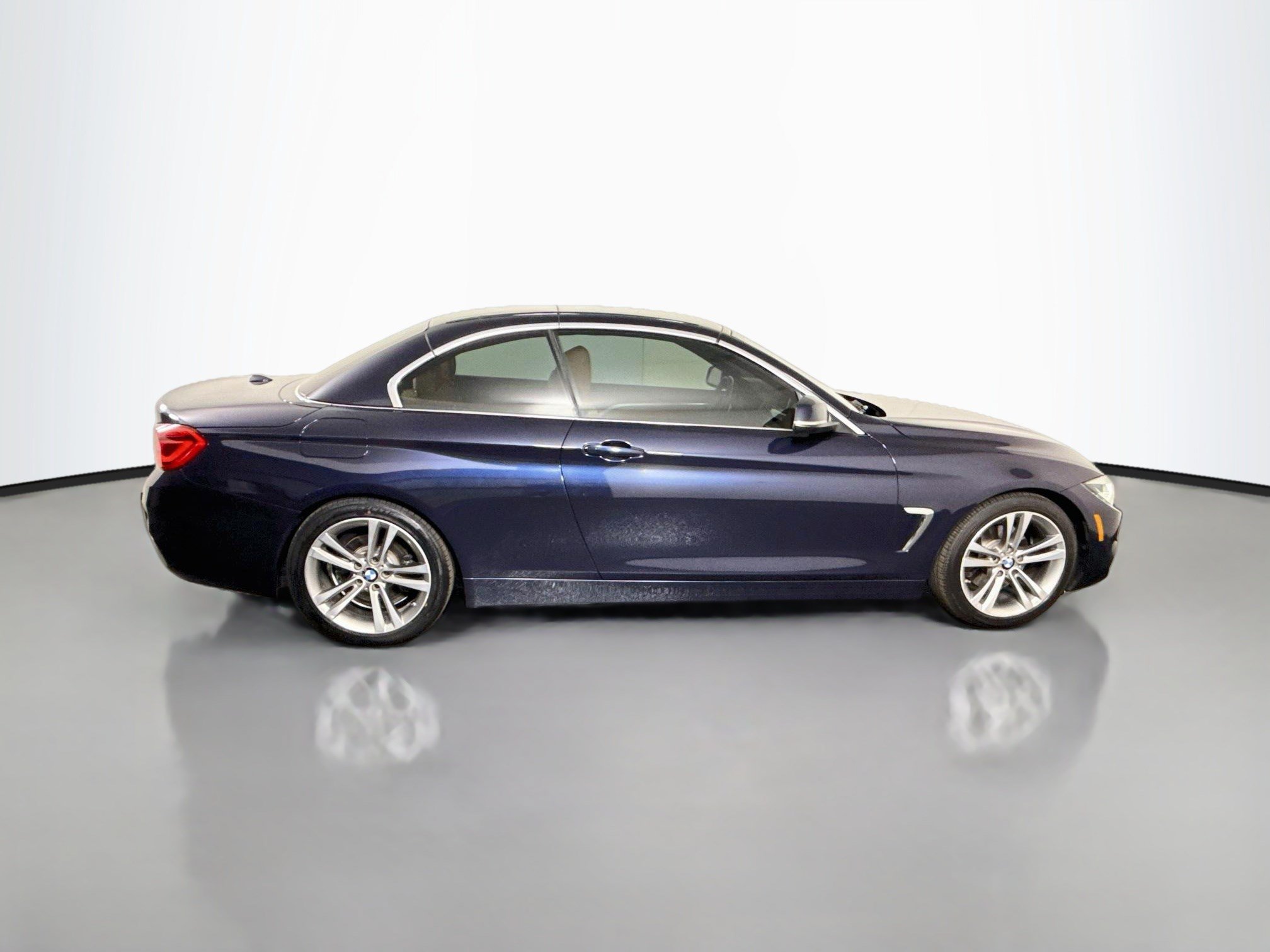 Used 2018 BMW 430i Convertible RWD image 11