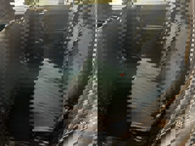 Used 2022 Volkswagen Tiguan SE AWD/4WD image 12