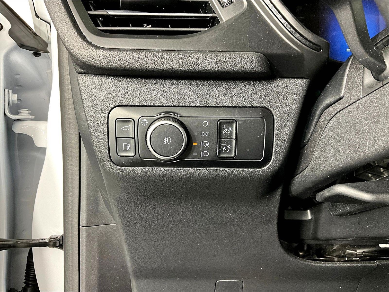 Used 2023 Ford Escape ST-Line Select AWD/4WD image 34