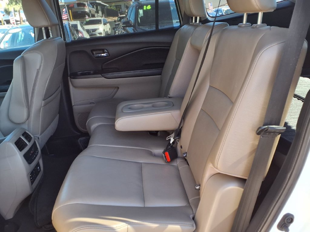 Used 2016 Honda Pilot Touring image 20