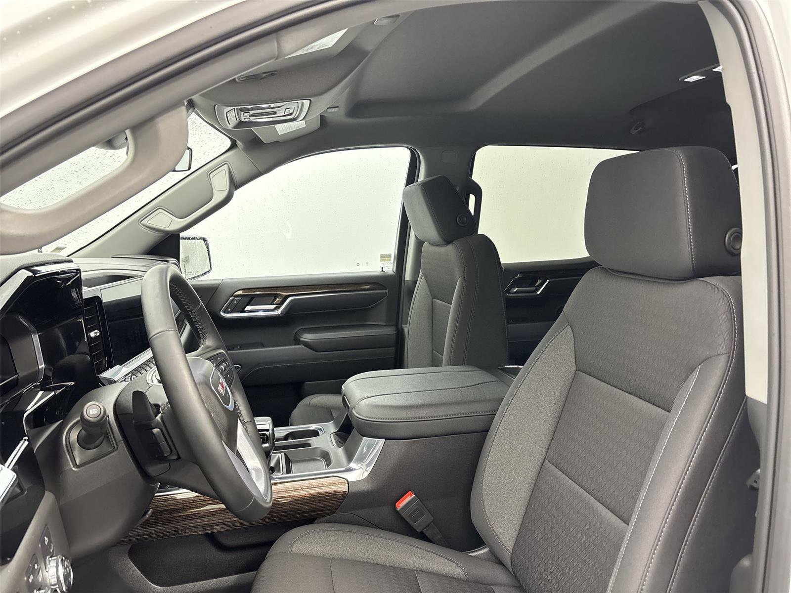 Used 2025 GMC Sierra 1500 Elevation w/ Preferred Package image 12