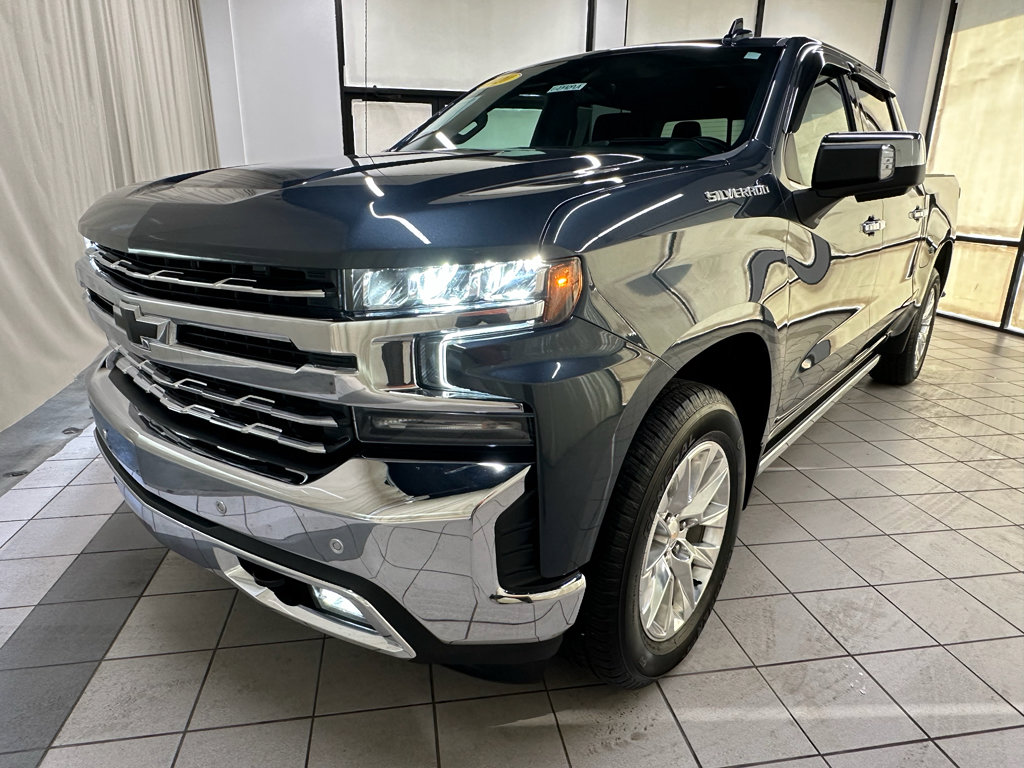 Used 2020 Chevrolet Silverado 1500 LTZ w/ LTZ Plus Package AWD/4WD image 10