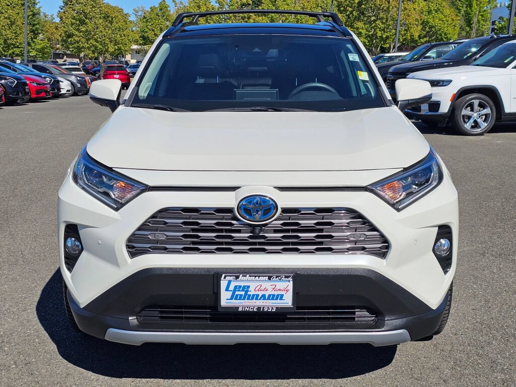 Used 2021 Toyota RAV4 Limited AWD/4WD image 2