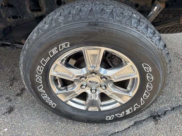 Used 2016 Ford F150 XLT w/ Equipment Group 301A Mid image 12