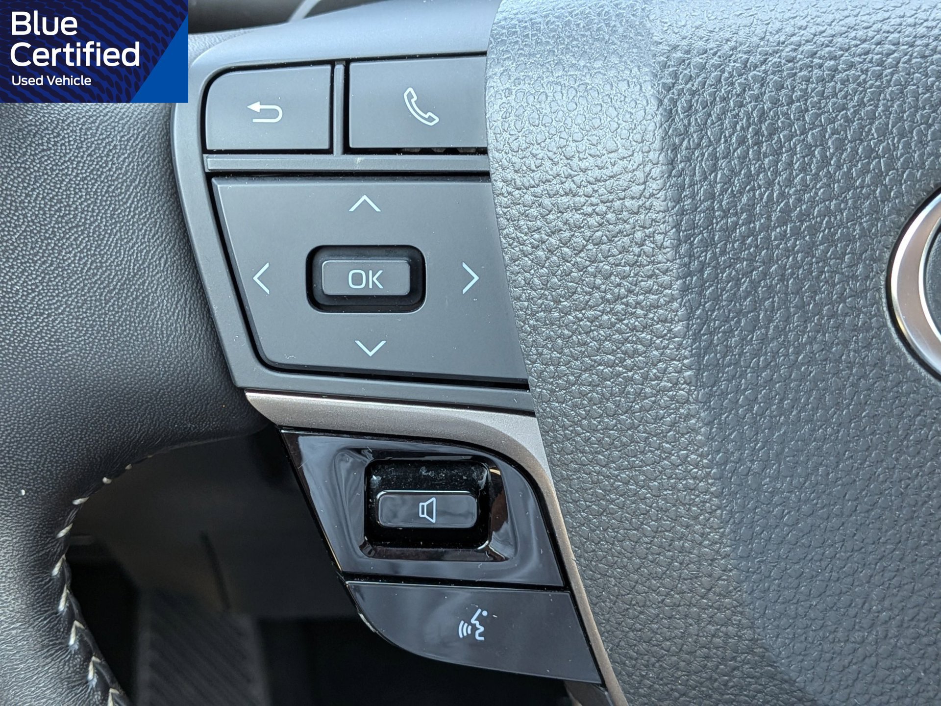 Used 2025 Toyota Camry SE FWD image 25