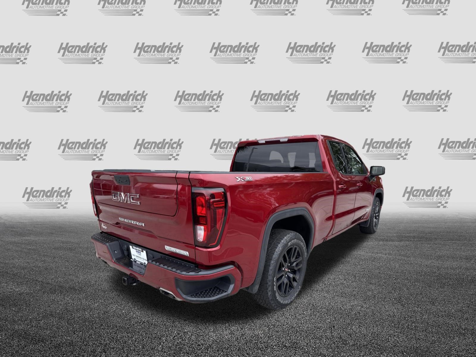 Used 2021 GMC Sierra 1500 Elevation w/ X31 Off-Road Package AWD/4WD image 9