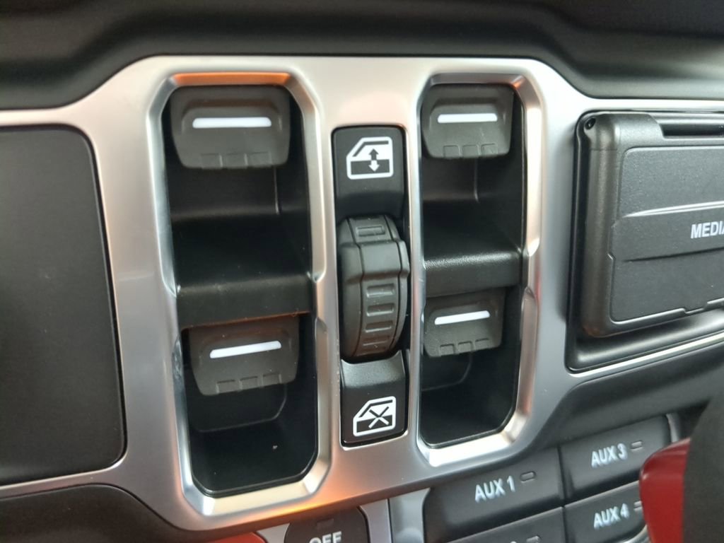 New 2025 Jeep Wrangler Rubicon w/ Steel Bumper Group image 10