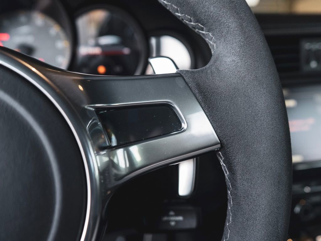 Used 2015 Porsche 911 GT3 image 22