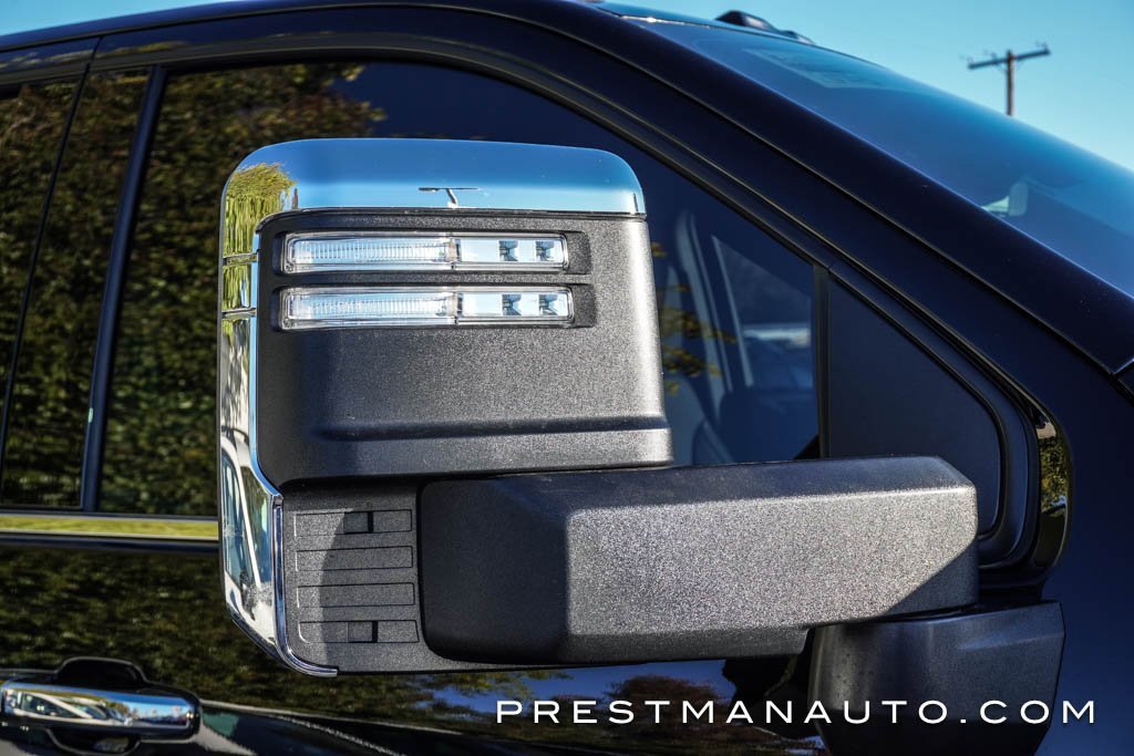 Used 2025 Chevrolet Silverado 3500 High Country w/ Technology Package image 15