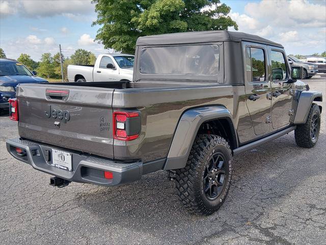 Certified 2025 Jeep Gladiator Sport AWD/4WD image 3
