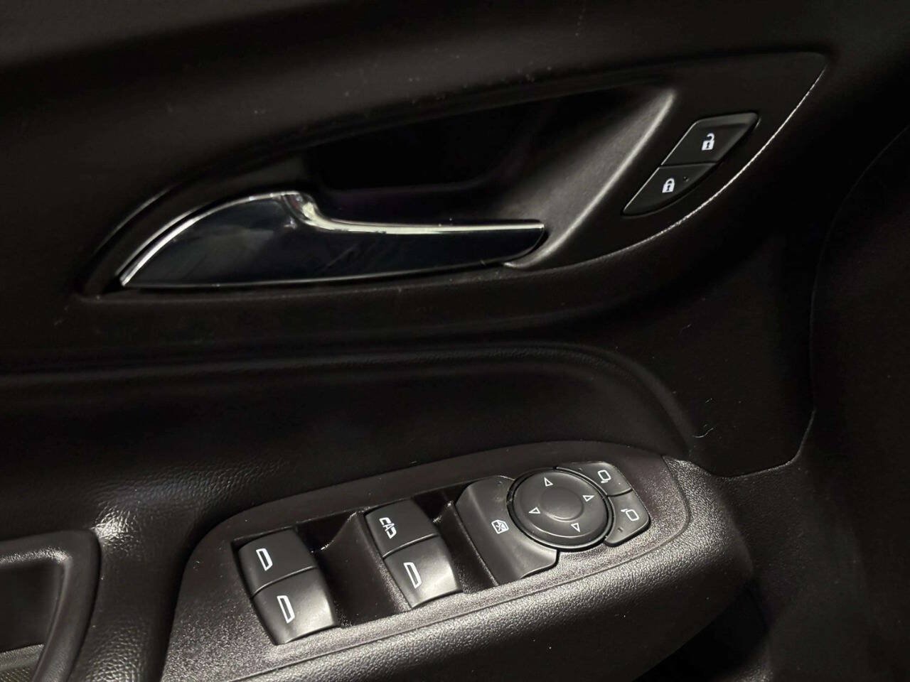 Used 2020 Chevrolet Equinox LT w/ Midnight Edition AWD/4WD image 34