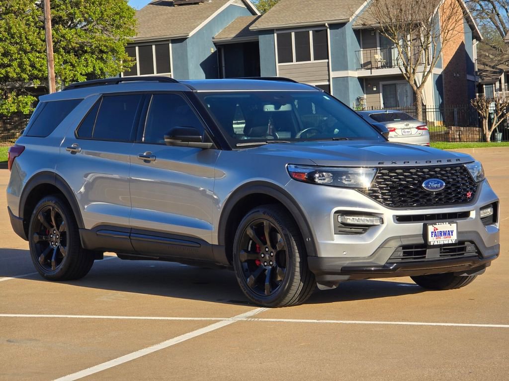 Used 2020 Ford Explorer ST w/ ST Street Pack image 3