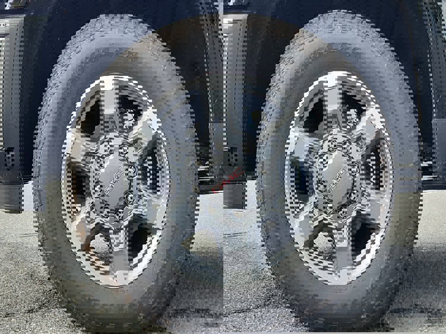 New 2026 GMC Sierra 2500 SLT w/ SLT Convenience Package image 8