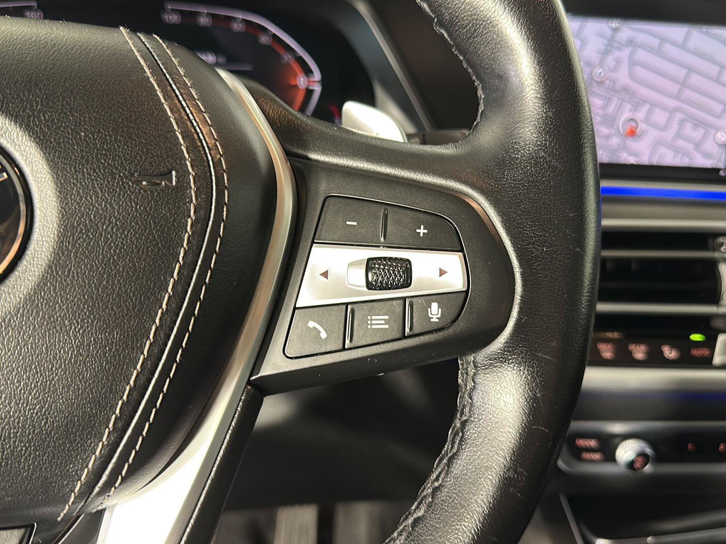 Used 2021 BMW X5 xDrive40i w/ Convenience Package AWD/4WD image 16