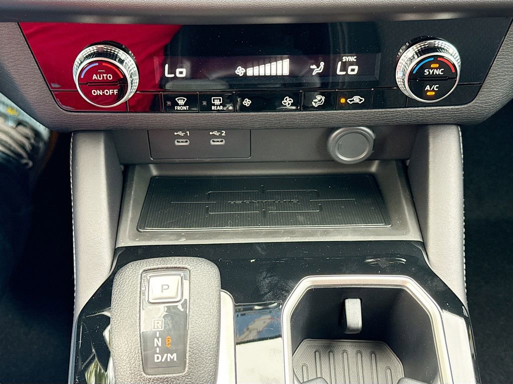 New 2025 Mitsubishi Outlander ES image 16