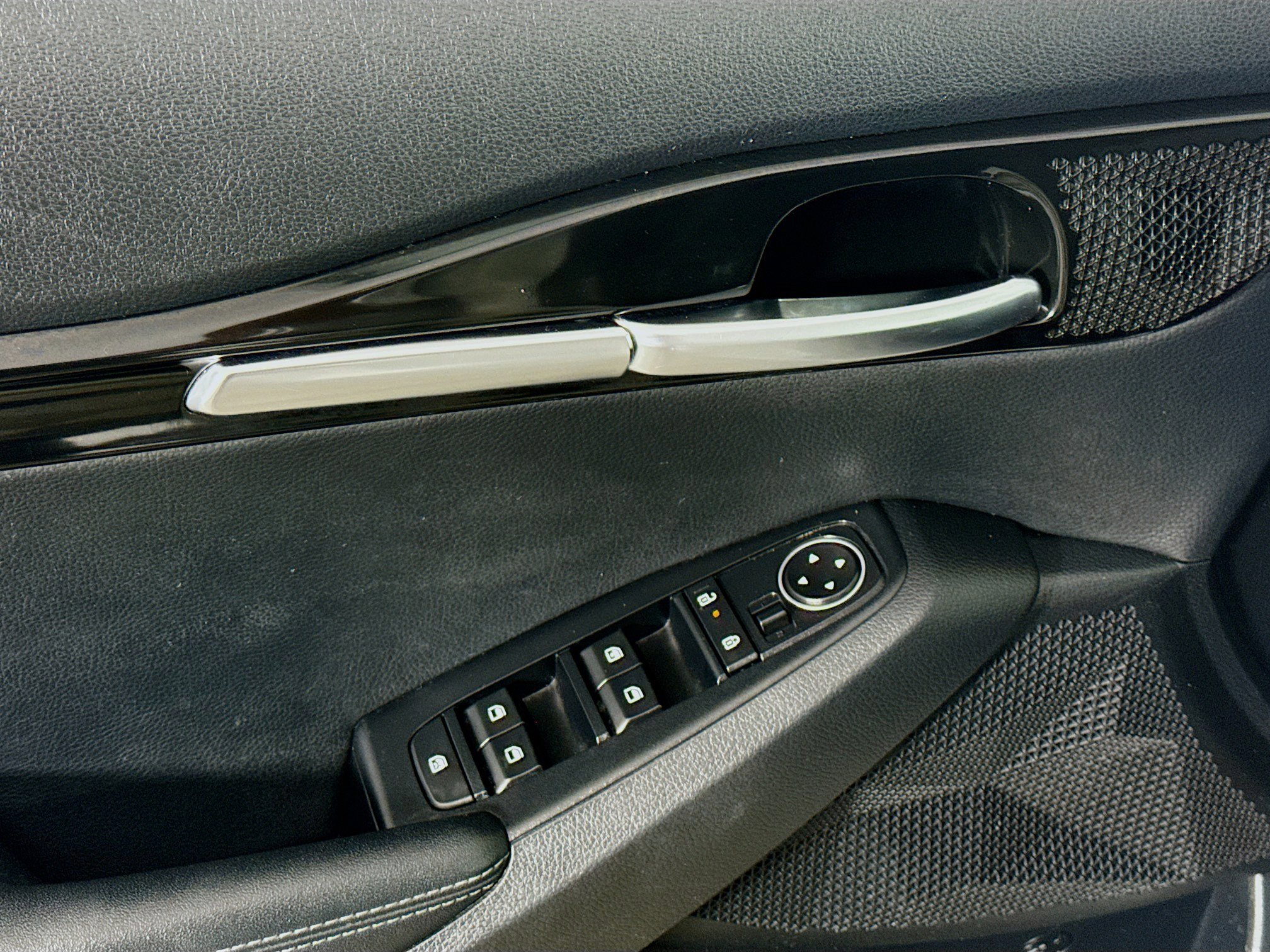 Used 2024 Kia Seltos X-Line image 24