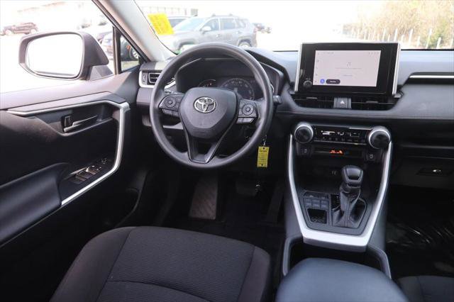 Certified 2023 Toyota RAV4 LE AWD/4WD image 21
