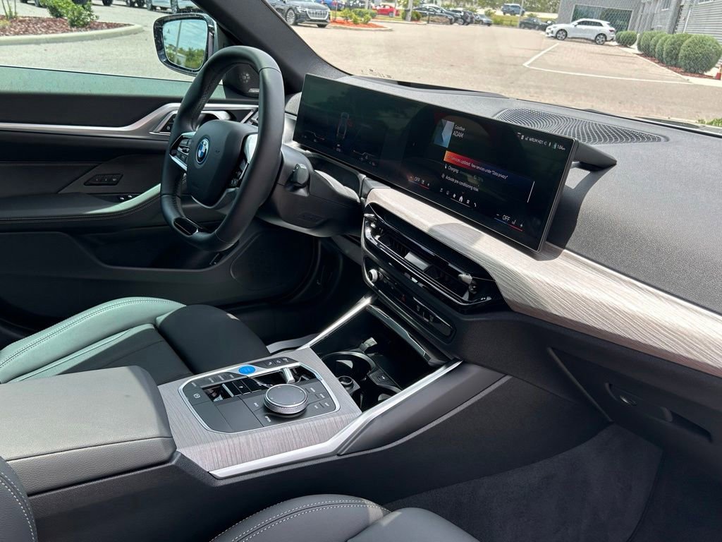 Used 2025 BMW i4 eDrive40 w/ Premium Package RWD image 54