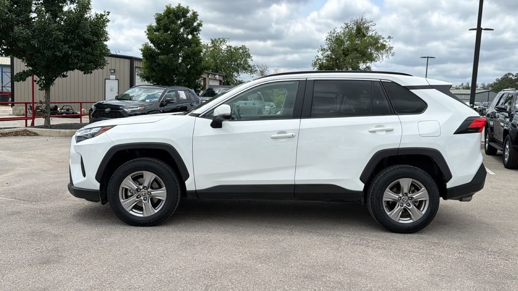 Certified 2025 Toyota RAV4 XLE FWD image 10