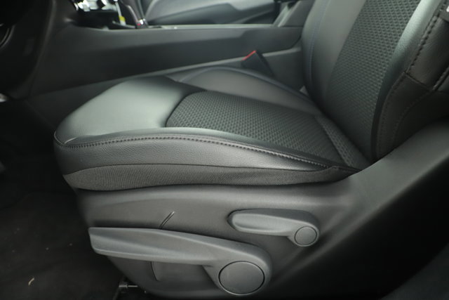 New 2026 Jeep Compass Latitude image 9