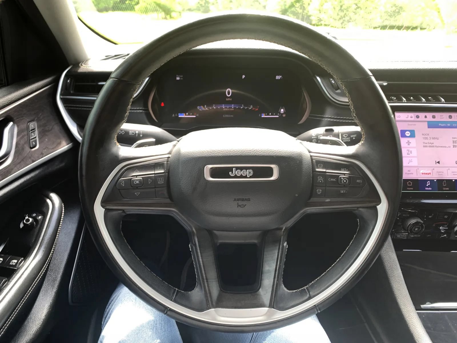 Used 2022 Jeep Grand Cherokee L Limited RWD image 14