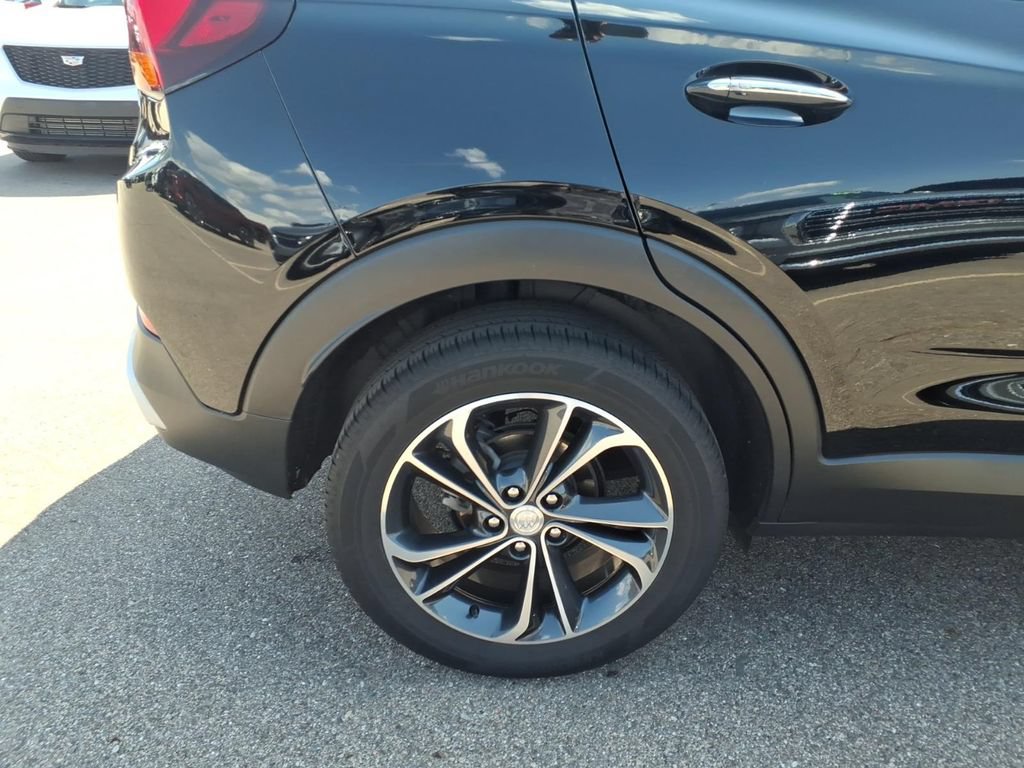 Used 2023 Buick Encore GX Select FWD image 25