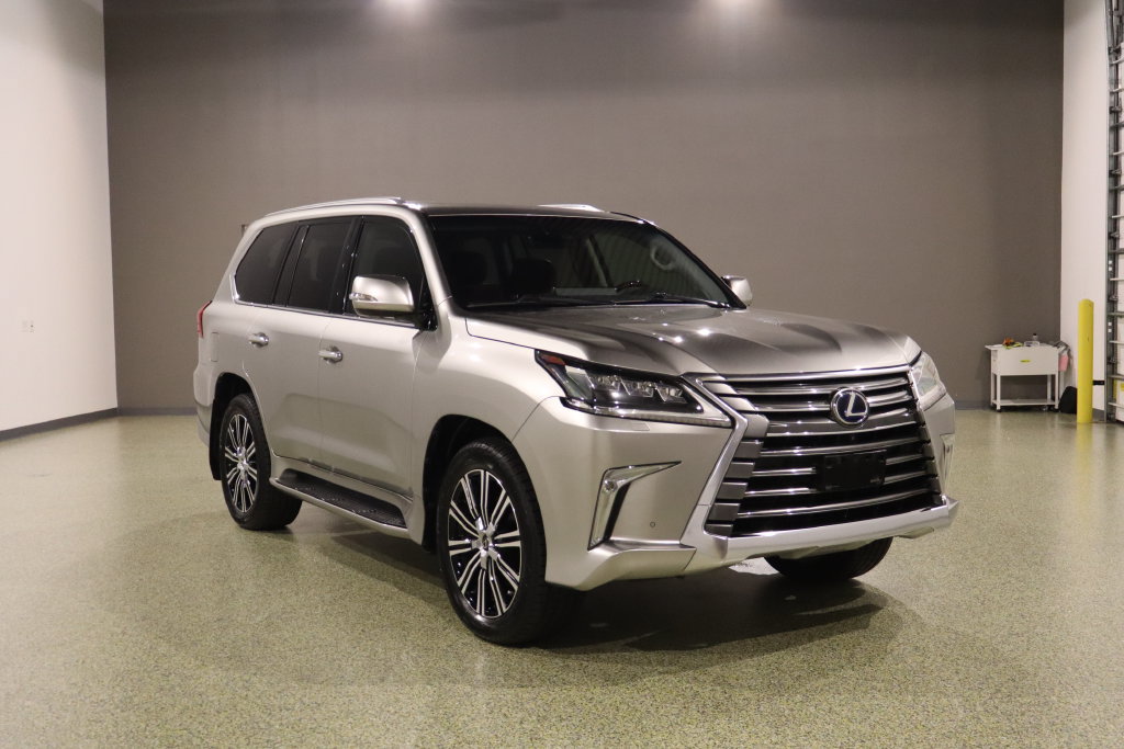 Used 2020 Lexus LX 570 4WD w/ Luxury Package