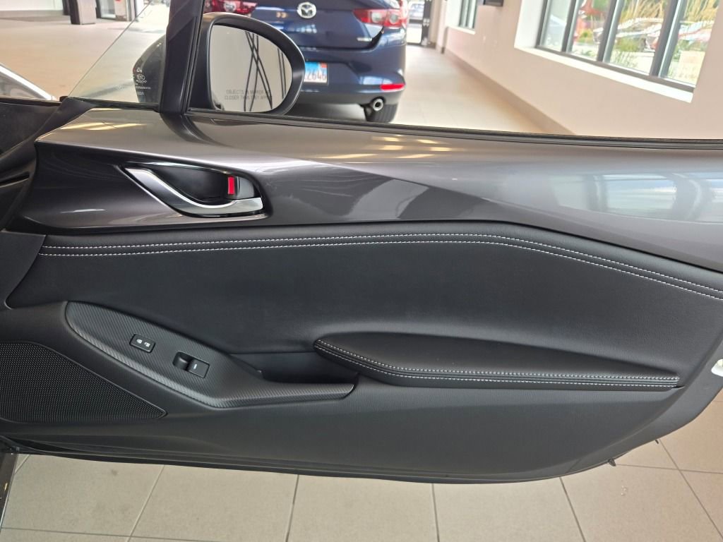 New 2025 MAZDA MX-5 Miata Grand Touring w/ Appearance Package image 5