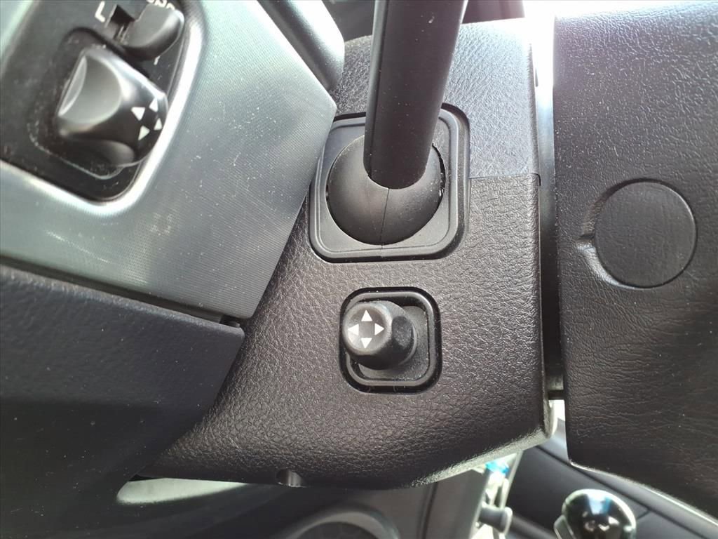 Used 2003 Ford Thunderbird Deluxe image 29
