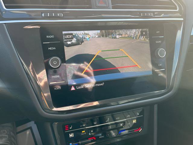 Used 2024 Volkswagen Tiguan SE image 19