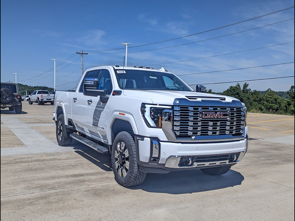 New 2026 GMC Sierra 3500 Denali w/ Denali Reserve Package AWD/4WD image 5