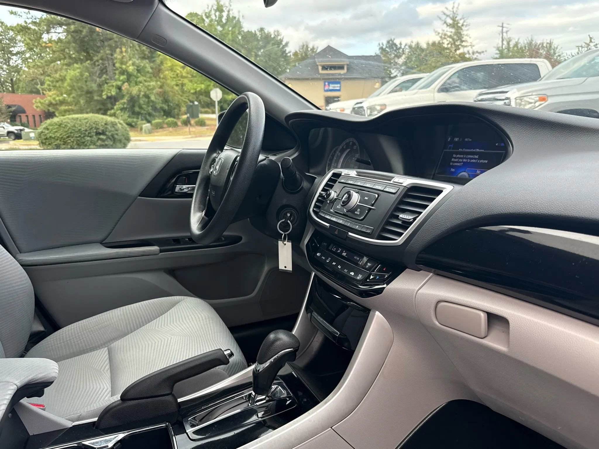 Used 2016 Honda Accord LX image 28