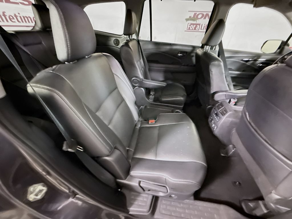 Used 2019 Honda Pilot Elite image 34