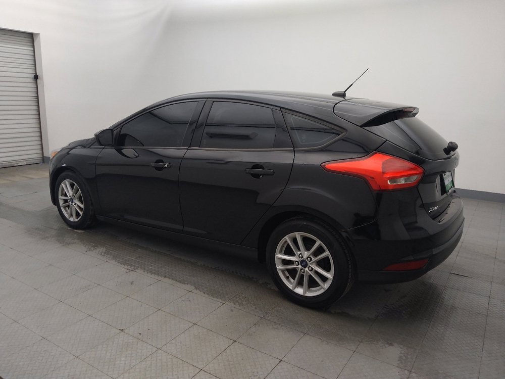 Used 2018 Ford Focus SE image 3