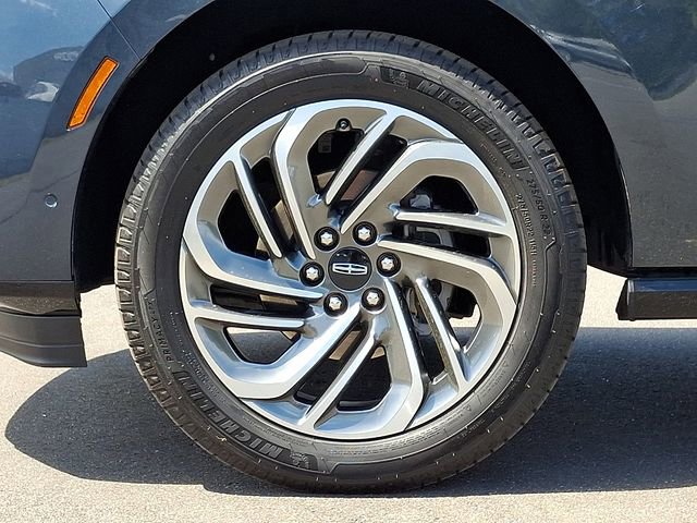 Used 2025 Lincoln Navigator L Reserve image 8