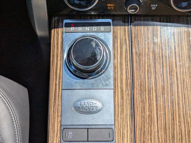 Used 2018 Land Rover Range Rover HSE AWD/4WD image 12