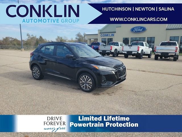 Used 2024 Nissan Kicks SR image 1